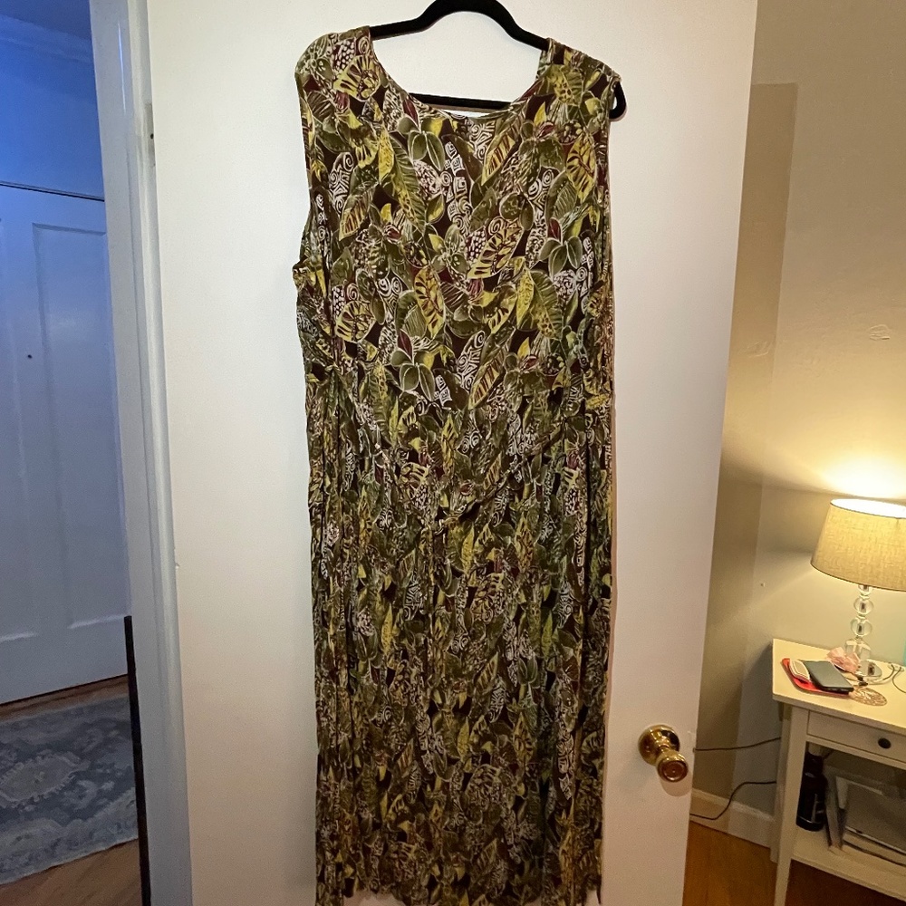 Tropical print sleeveless dress - perfect beach vacation dress